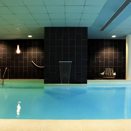 Hotel Amiral 4*